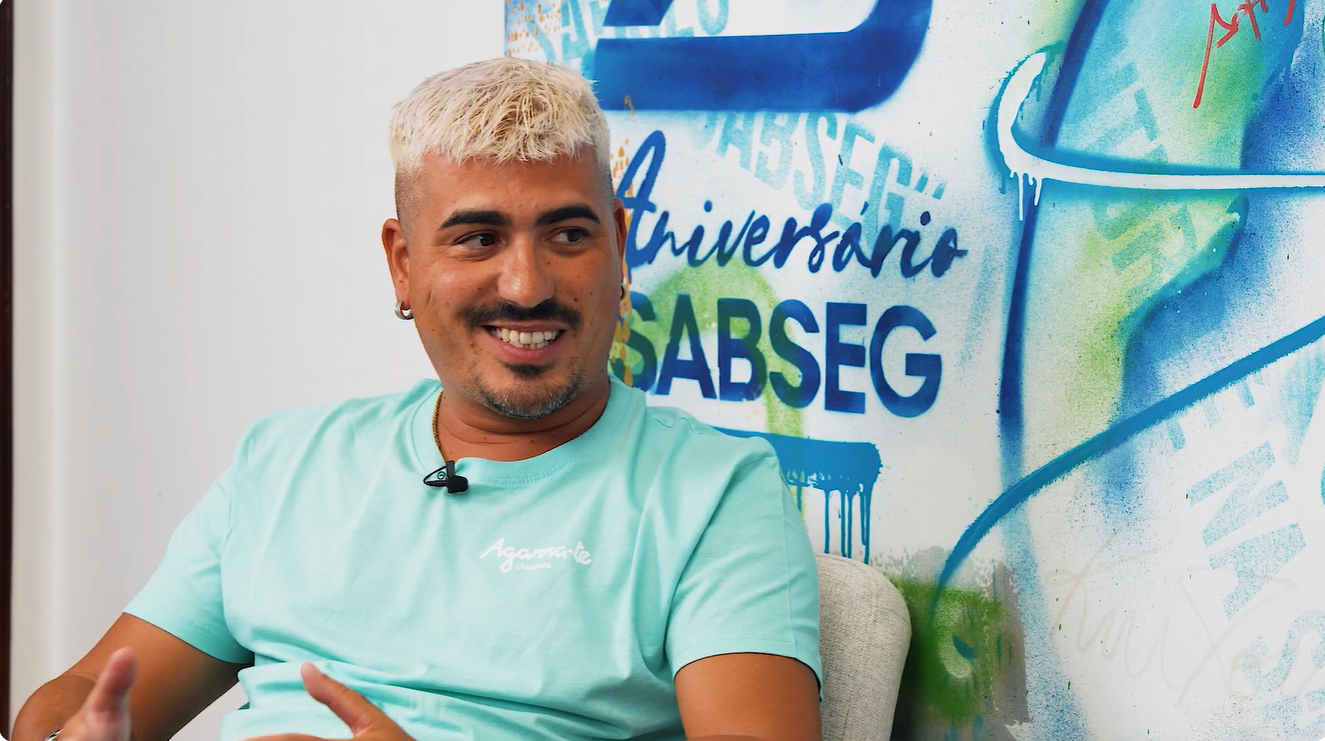 SMILE – UMA HISTÓRIA PINTADA EM GRAFFITI